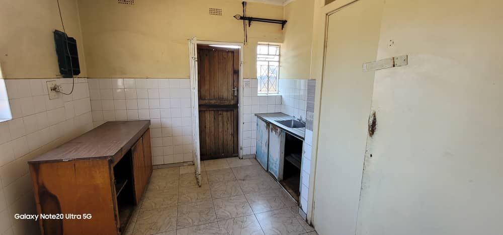 3 Bedroom House for Rent in Parktown, Waterfalls 