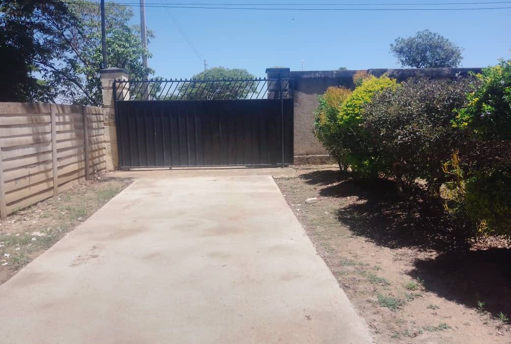 3 Bedroom House for Rent in Waterfalls, Prospect