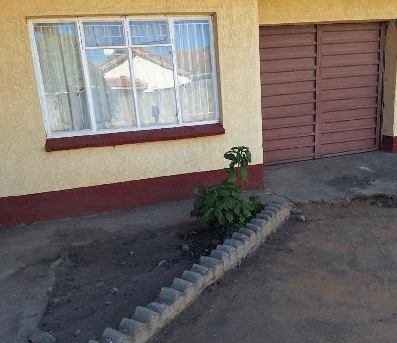 3 Bedroom House for Sale along the Kwekwe Highway