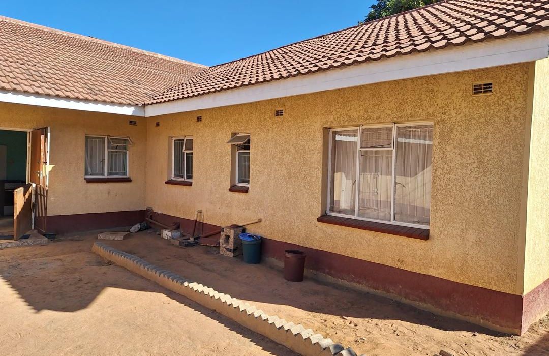 3 Bedroom House for Sale along the Kwekwe Highway