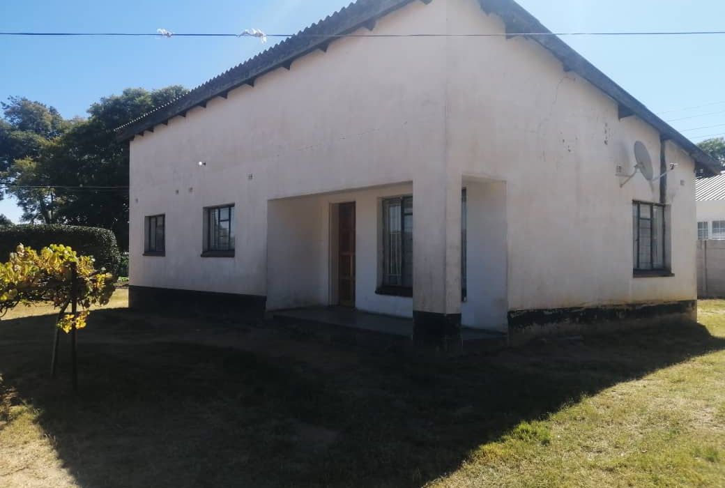 3 Bedroom House for Sale in Chadcombe