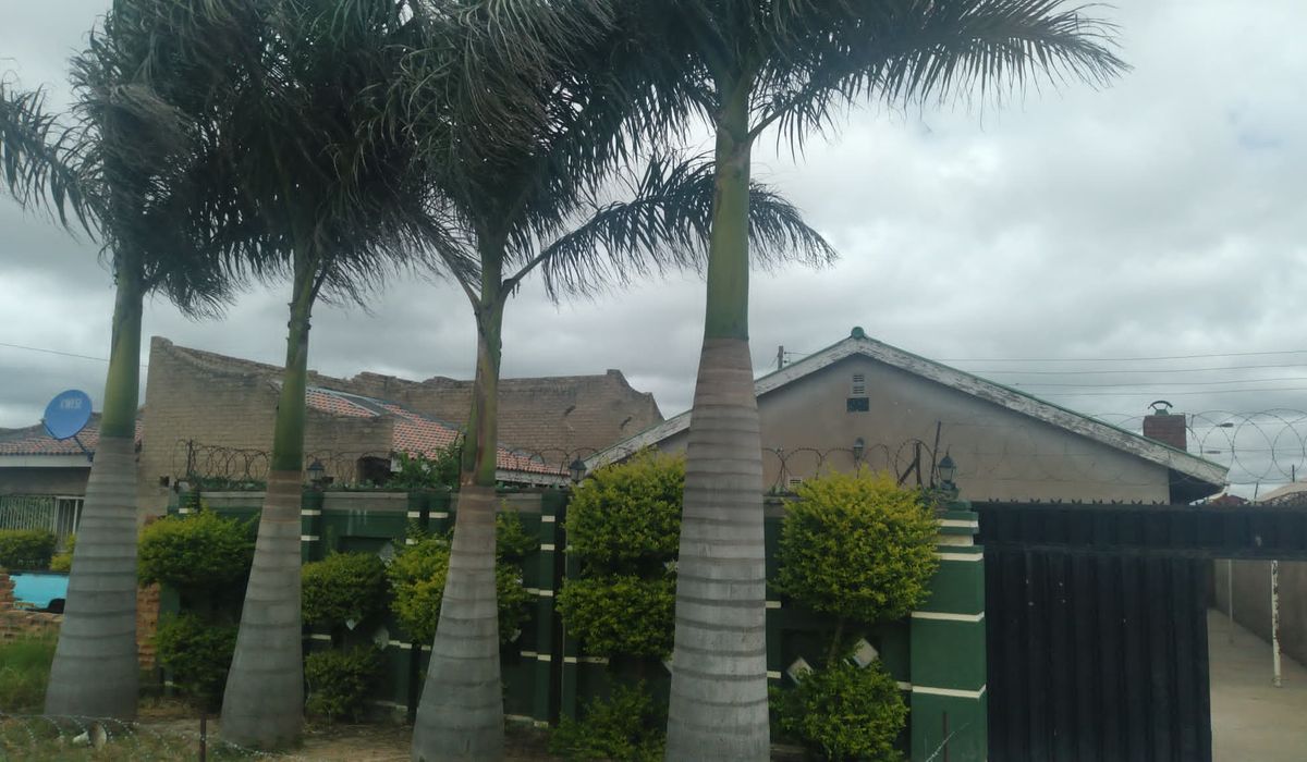 3 bedroom house for sale in Chitungwiza 