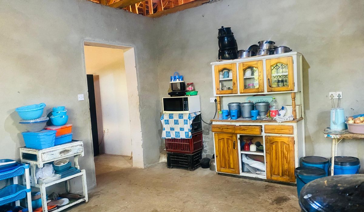 3 Bedroom House for Sale in Queenspark West, Bulawayo 