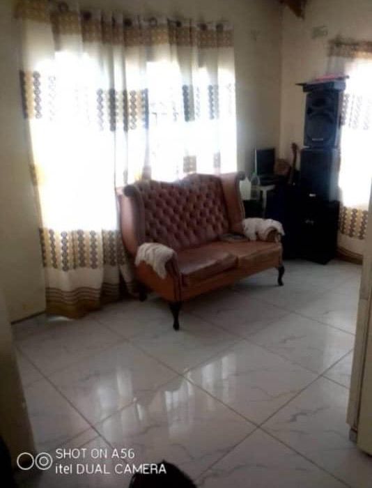 3 Bedroom House for Sale in Ruwa, Cranbrook Park 
