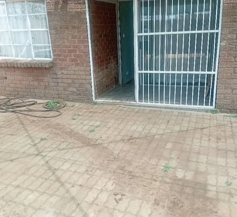 3 Bedroom House for Sale in Upper Rangemore 