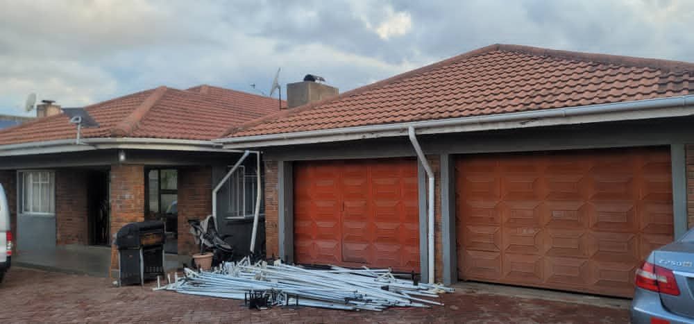 3 Bedroom House for Sale in Zimre Park 