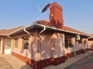 3 Bedroom House in Arcadia for Sale