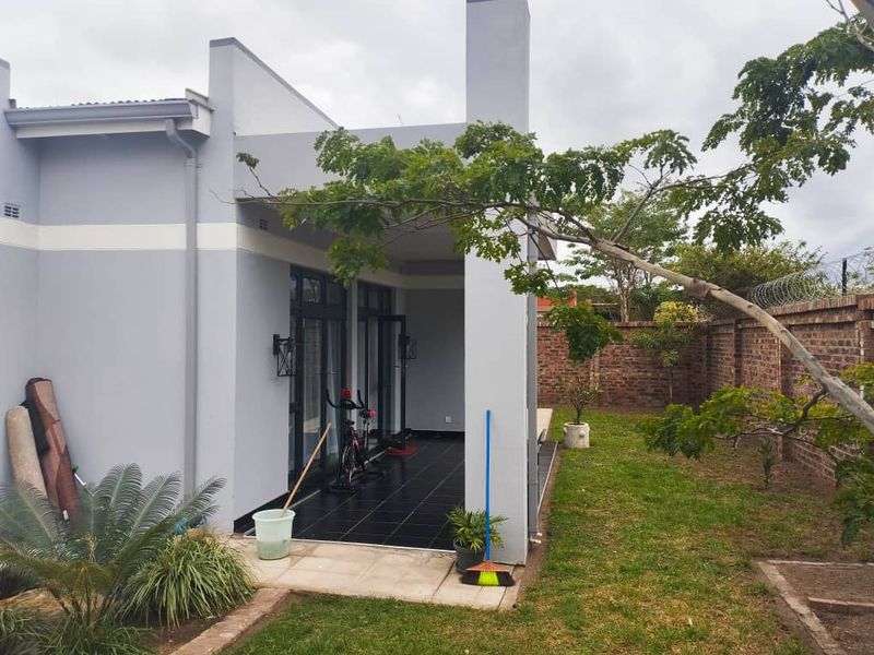 3 Bedroom House in Arlington Estate for Sale 