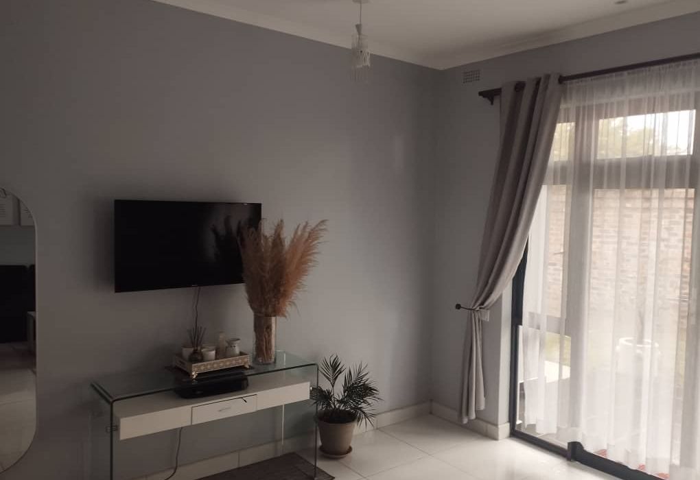 3 Bedroom House in Arlington Estate for Sale 