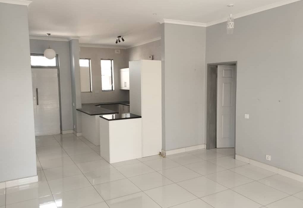 3 Bedroom House in Arlington Estate for Sale 