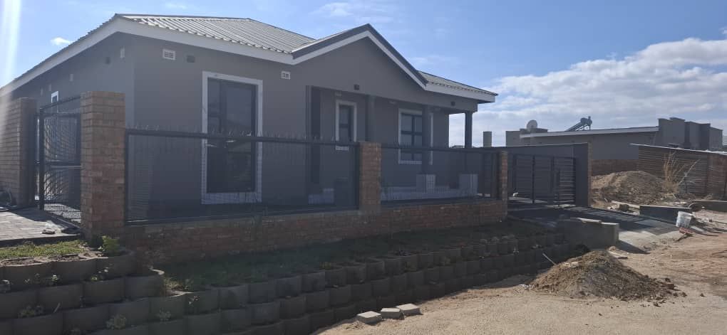 4 Bedroom House in Arlington For Sale 