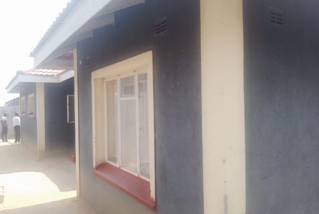 3 Bedroom House in Damofalls for Sale 