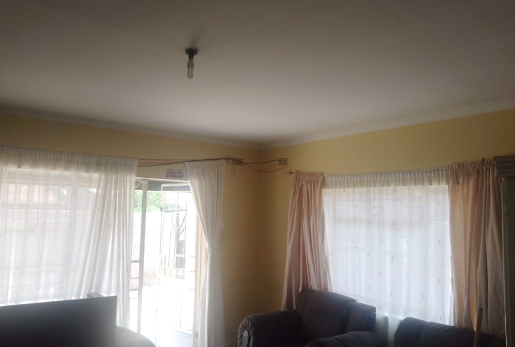 3 Bedroom House in Damofalls for Sale 