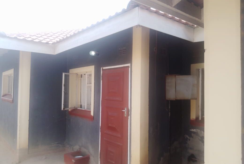 3 Bedroom House in Damofalls for Sale 