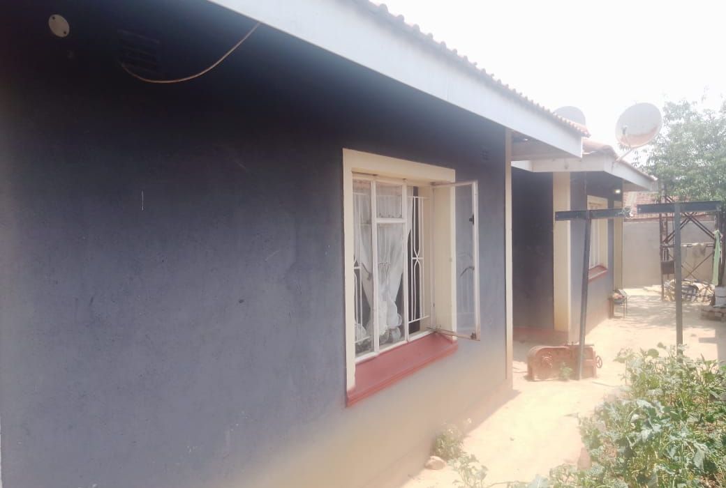3 Bedroom House in Damofalls for Sale 