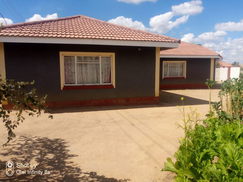 3 bedroom House in Damofalls Phase 2 Pamasa 