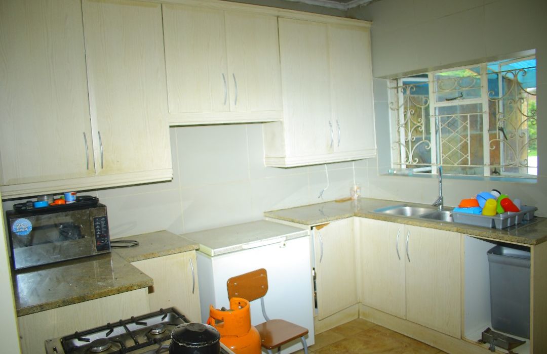 3 Bedroom House in Famona for Sale 