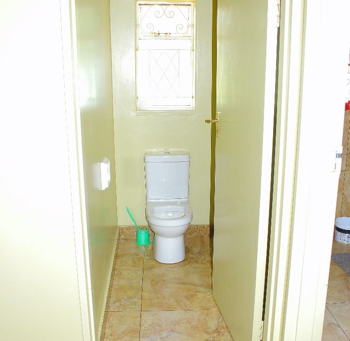 3 Bedroom House in Famona for Sale 