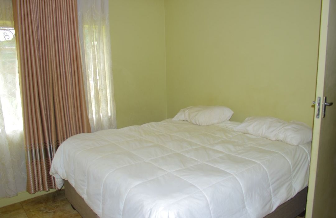 3 Bedroom House in Famona for Sale 