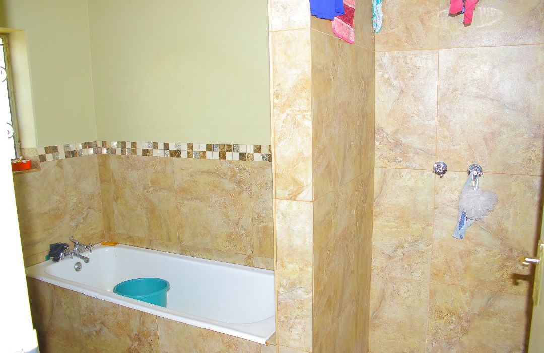3 Bedroom House in Famona for Sale 