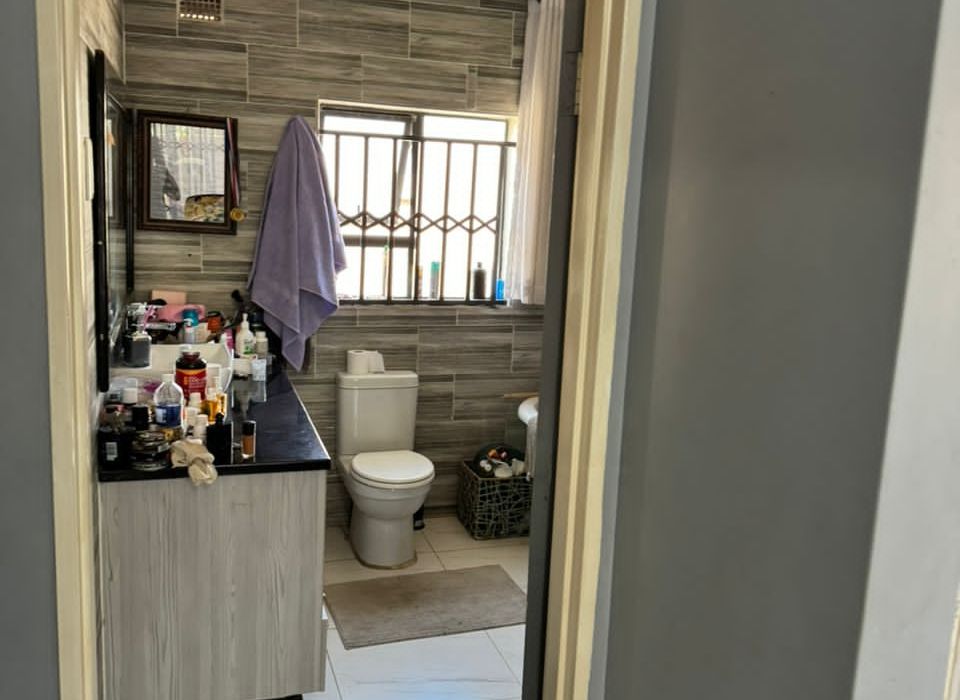3 Bedroom House in GlenView 7 Ext, for Rent 