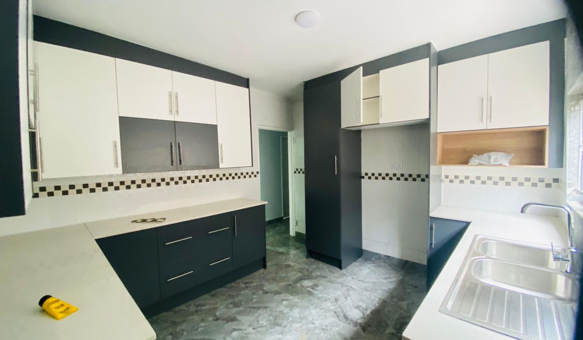 3 Bedroom House in Glenview 7 For Sale 