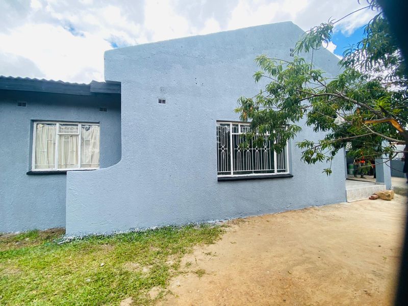 3 Bedroom House in Glenview 7 For Sale 