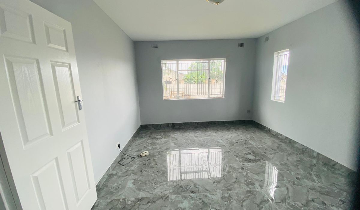 3 Bedroom House in Glenview 7 For Sale 