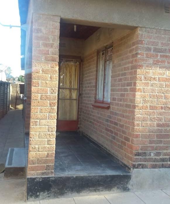 3 Bedroom House in Mabvuku for Sale 