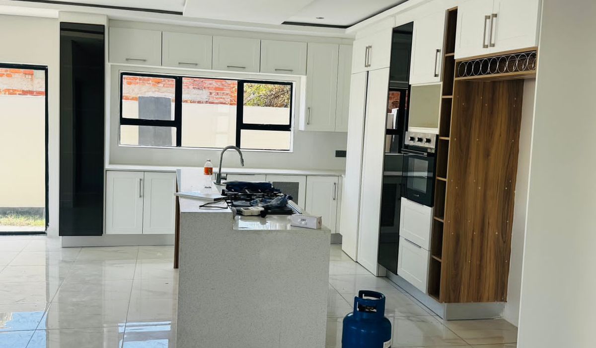 3 Bedroom House in Madokero for Sale 