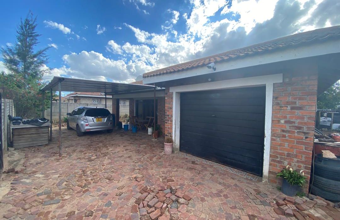 3 Bedroom House in Mainway Meadows for Sale 