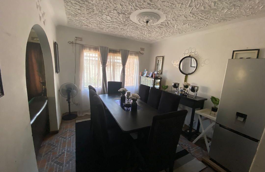 3 Bedroom House in Mainway Meadows for Sale 