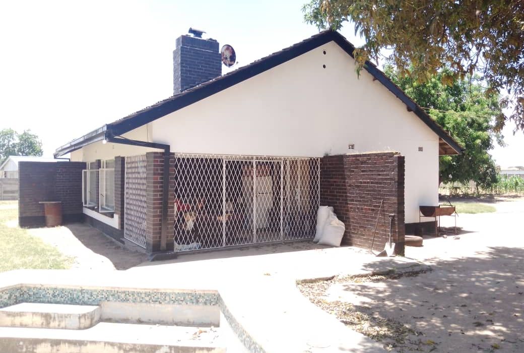 3 Bedroom House in Waterfalls for Sale 