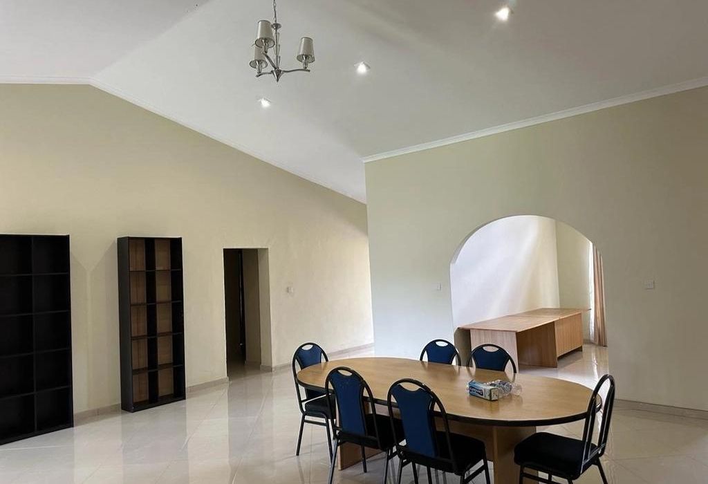 3 bedroom house on Crowhill