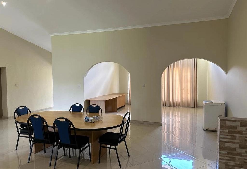 3 bedroom house on Crowhill