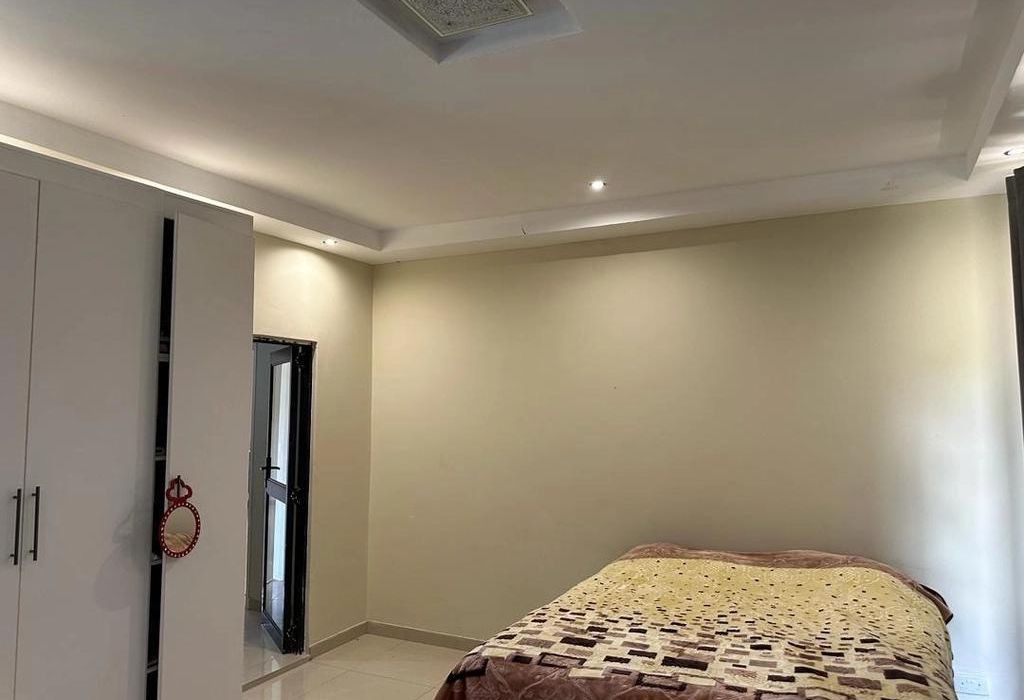 3 bedroom house on Crowhill