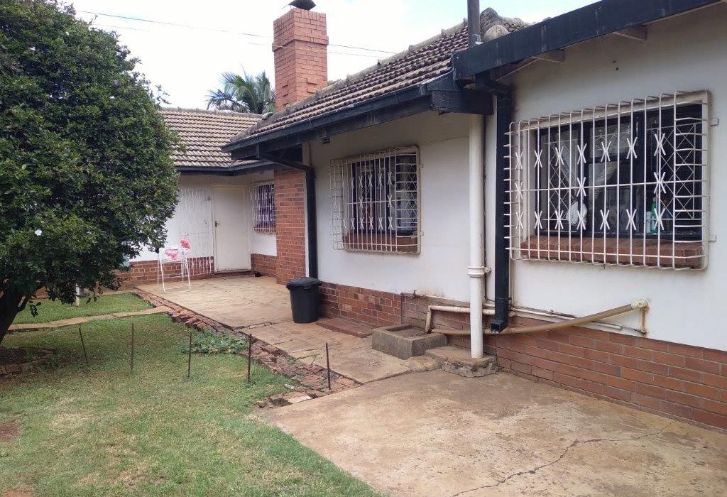 3 Bedroom House to Rent in Eastlea 