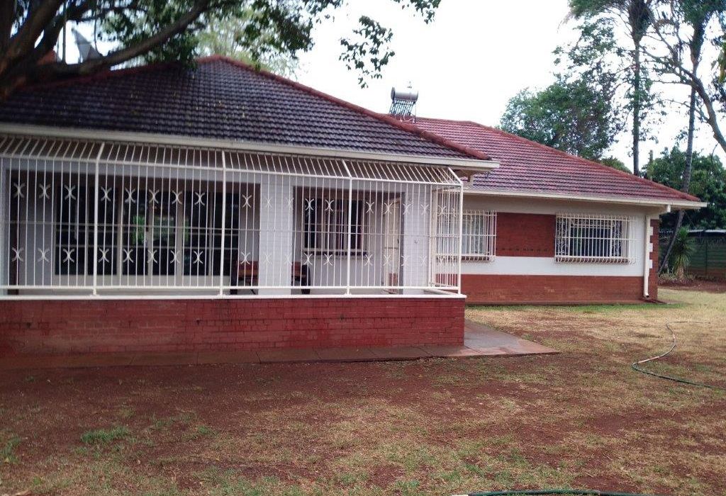 3 Bedroom House to Rent in Mount Pleasant 