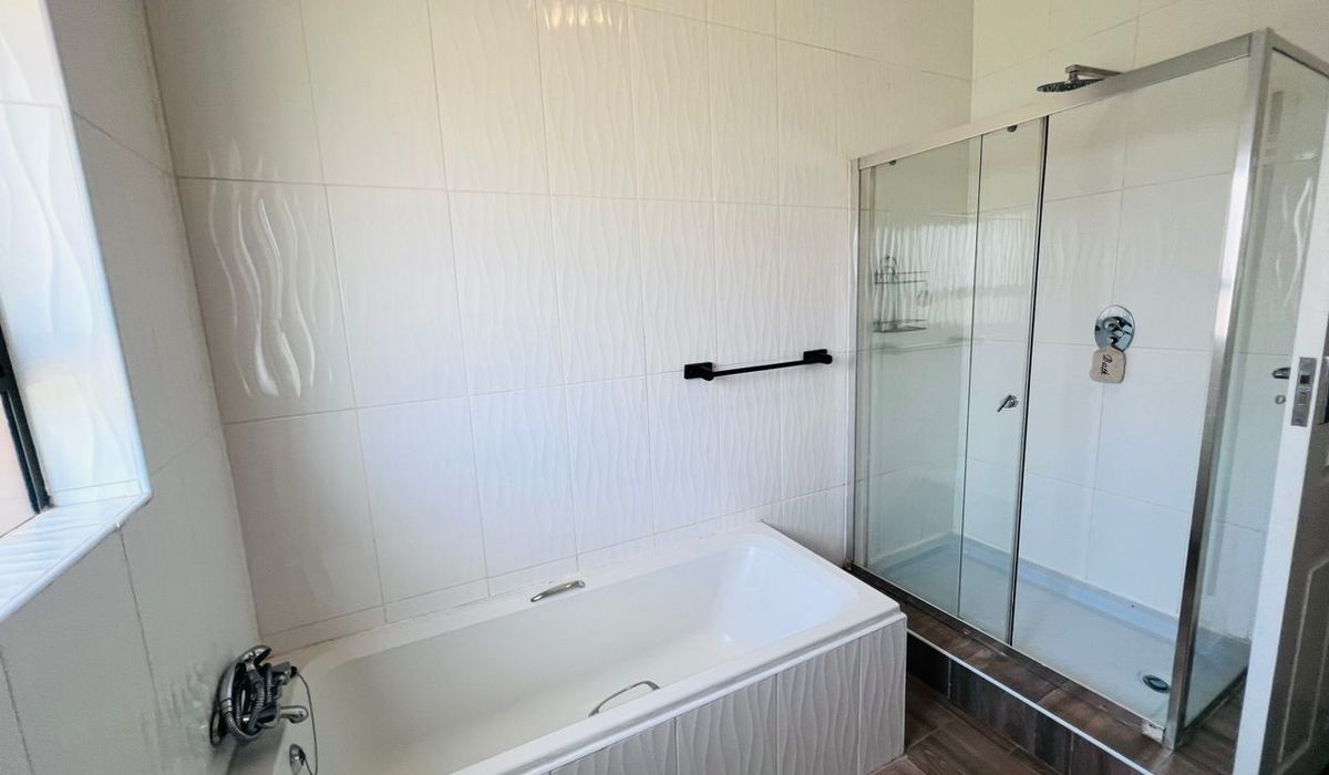 3 Bedroom Townhouse for Sale in Borrowdale 