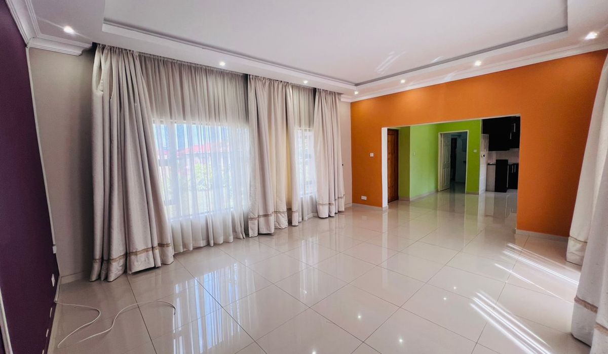 3 Bedroom Townhouse for Sale in Borrowdale 