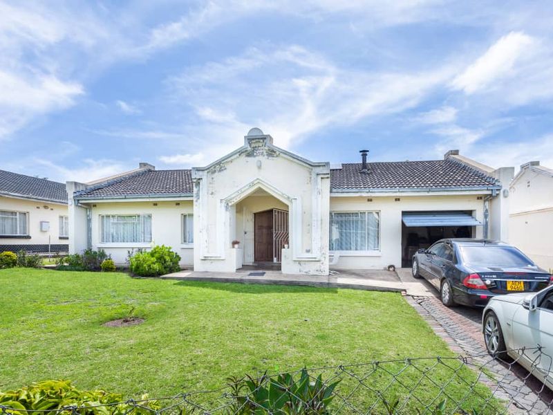 3 Bedroom Villa for Sale in Greendale 