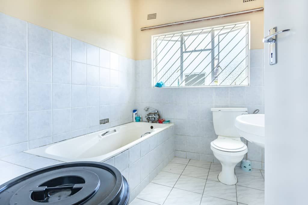 3 Bedroom Villa for Sale in Greendale 