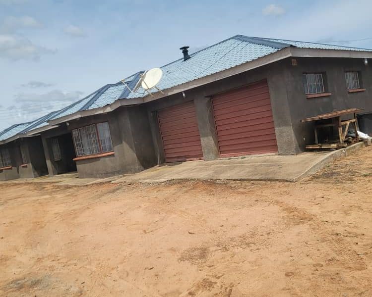 3 beds for sale in Zimre Park 85K