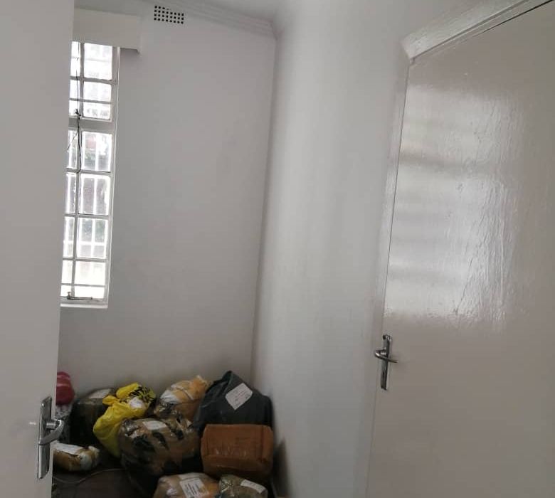 3 Office backyard Property to Let along Fife Avenue 