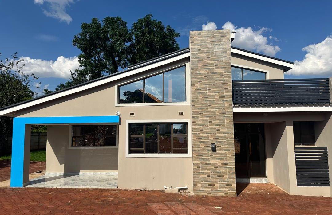 4 Bedroom Cluster Home for Sale in Borrowdale 
