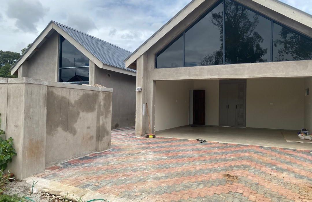 4 Bedroom Cluster House for Sale in Marlborough 