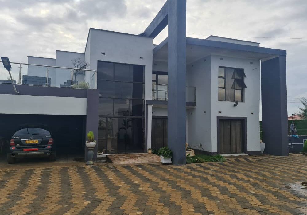4 Bedroom Double Storey House for Sale in Sandton Park 