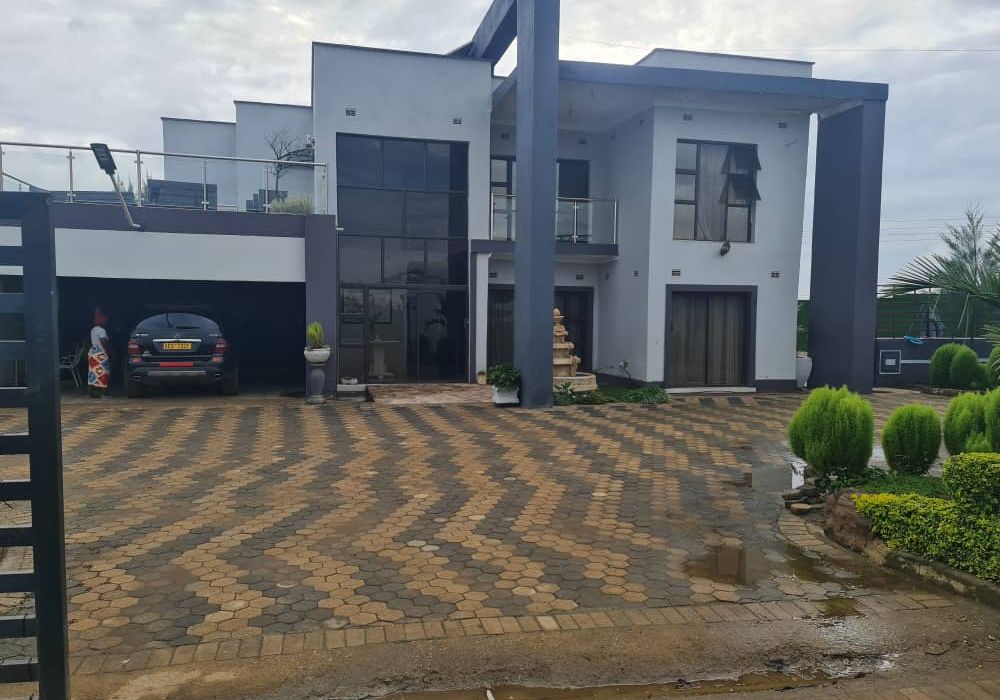 4 Bedroom Double Storey House for Sale in Sandton Park 