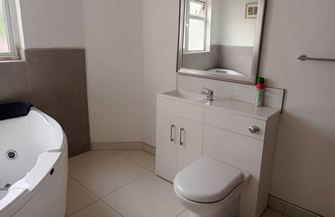 4 Bedroom Double Storey House to Rent in Borrowdale 
