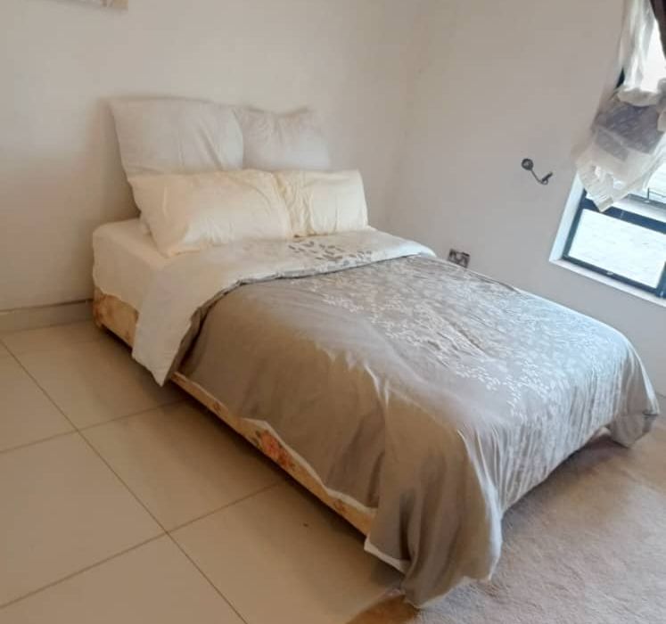 4 Bedroom Double Storey House to Rent in Borrowdale 